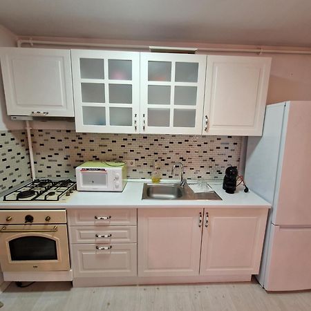 Wizz Pilot Residence Отопени Екстериор снимка